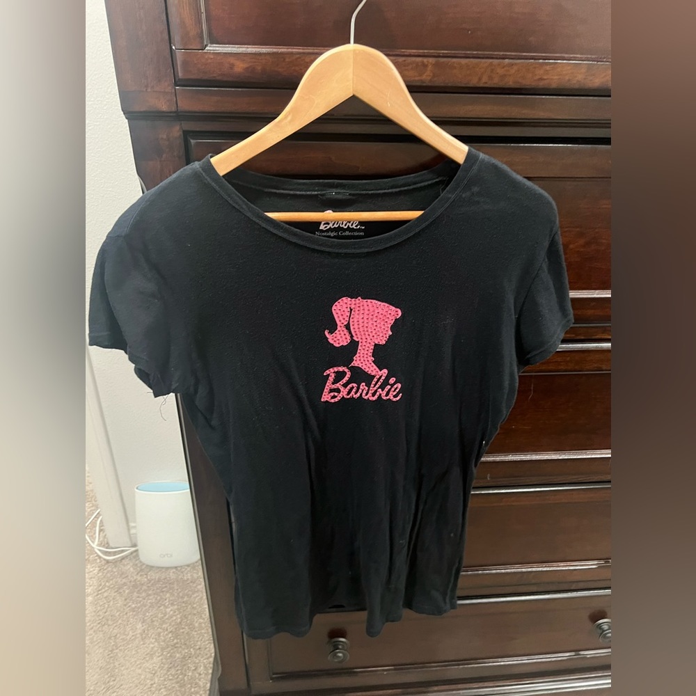 Barbie 2010 black T-shirt with pink rhinestones size extra large